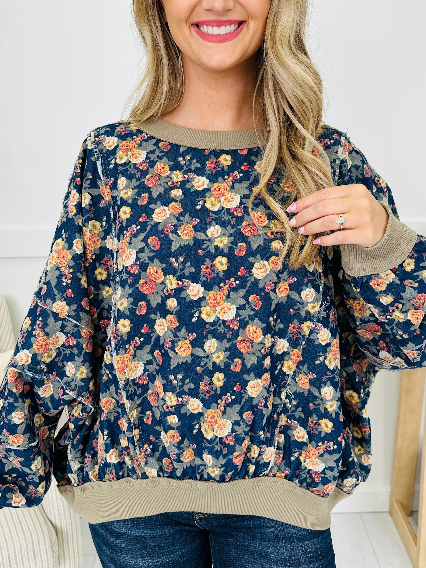 Bloom Where You Wander Pullover