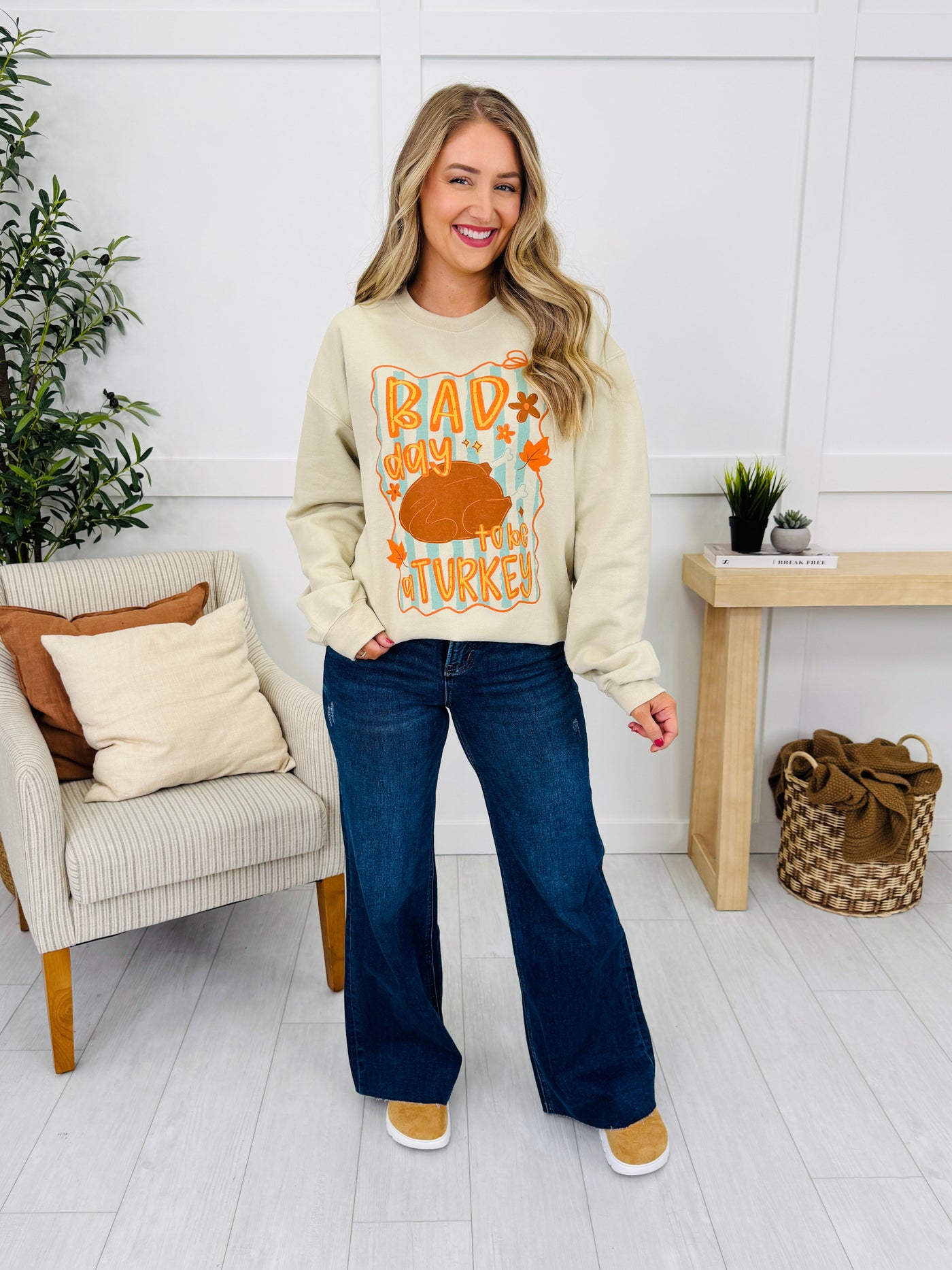 Bad Day To Be A Turkey Graphic Crewneck Graphic Sweatshirt