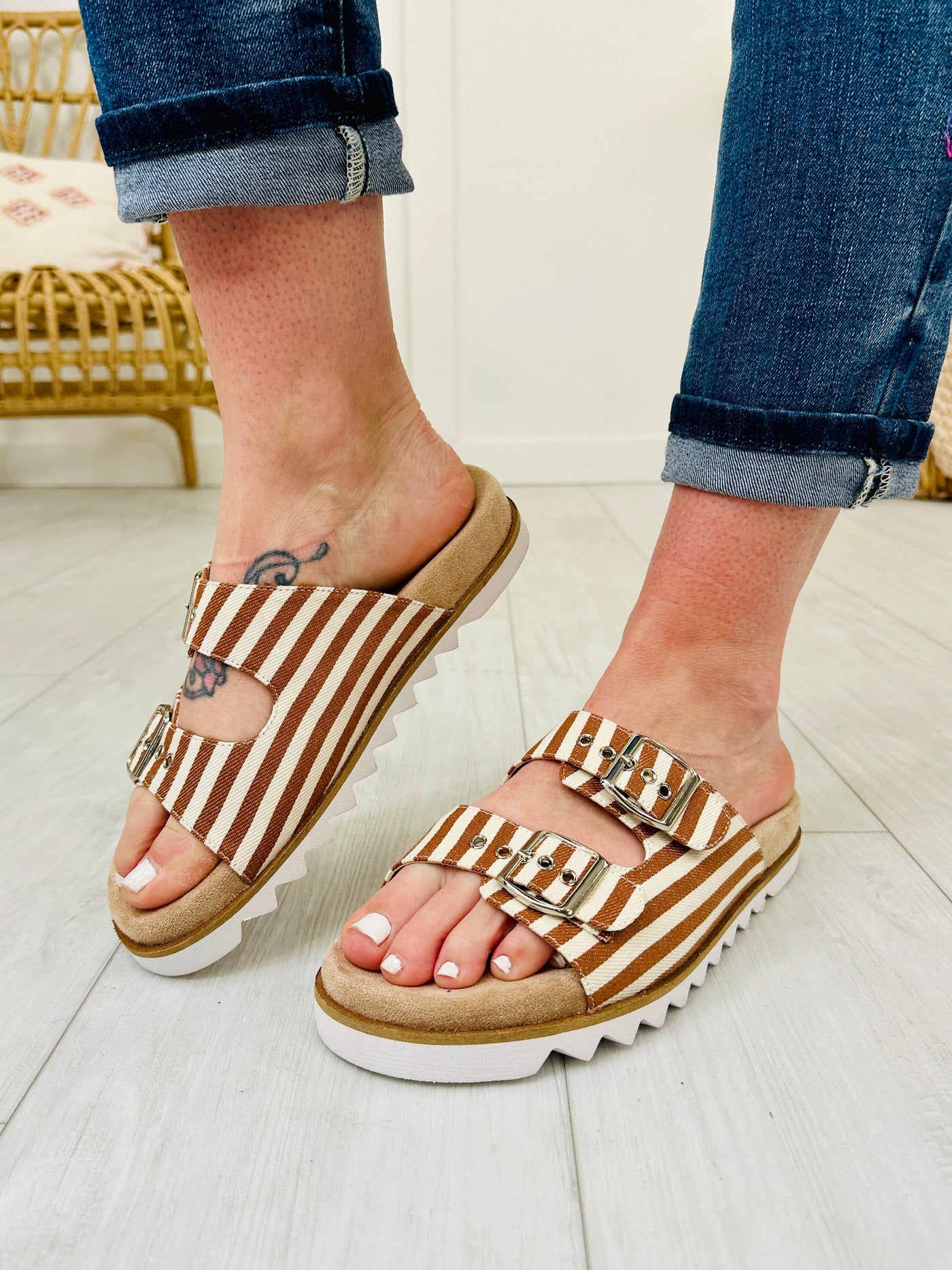 Beachfront Buckle Sandals in Tan Natural Stripe