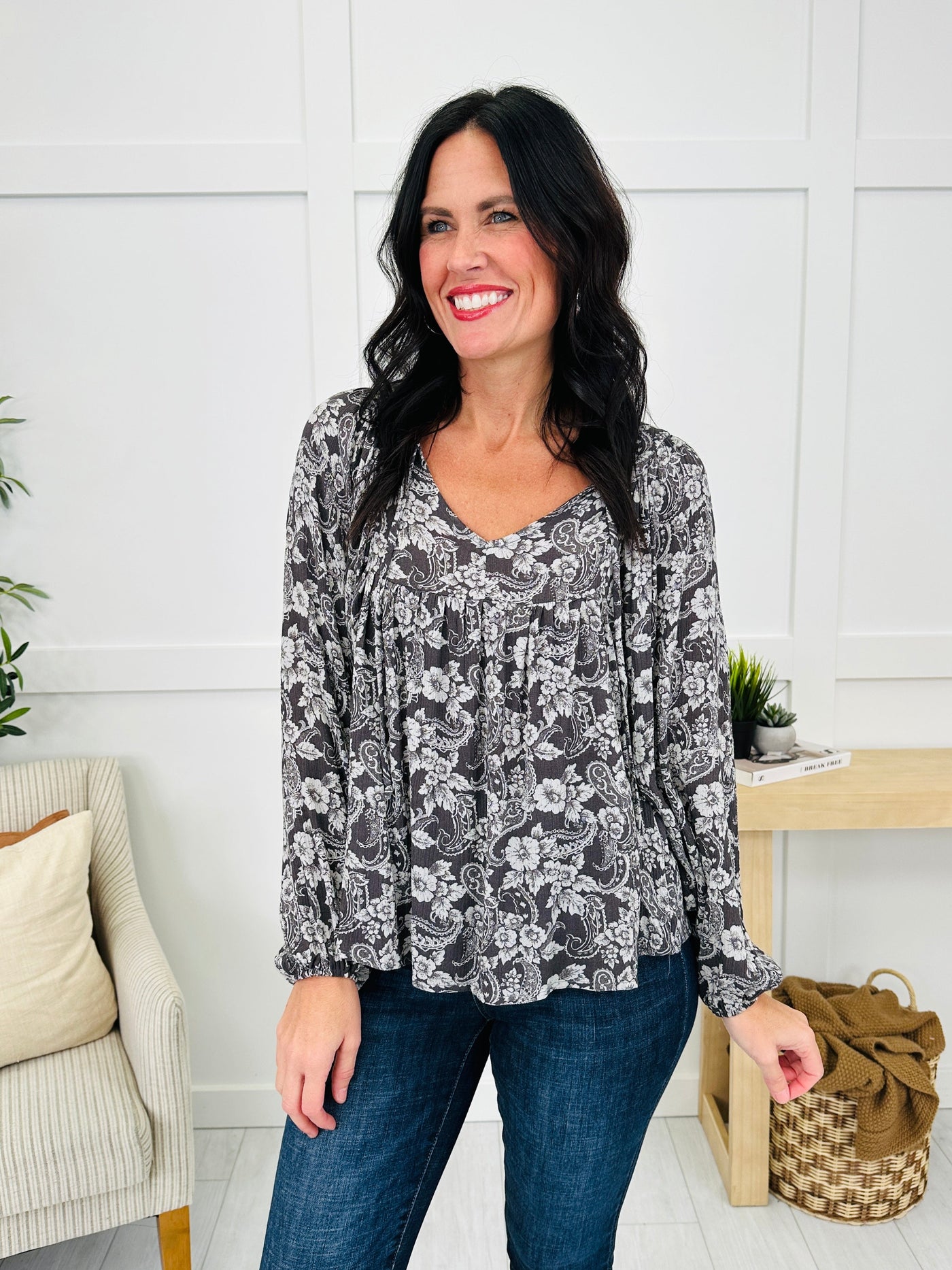 Blooming Hour Top in Charcoal