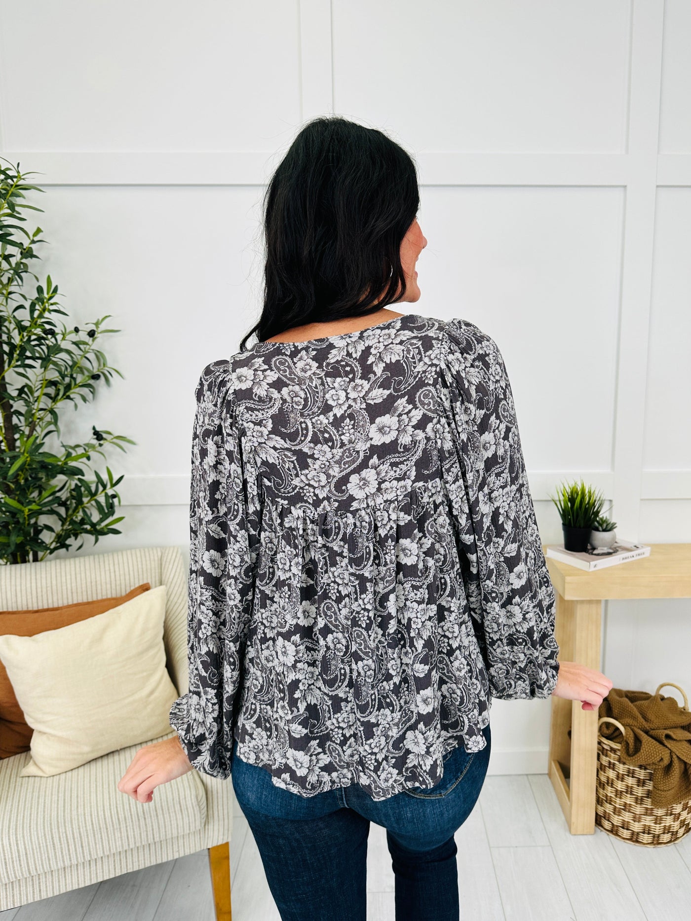 Blooming Hour Top in Charcoal