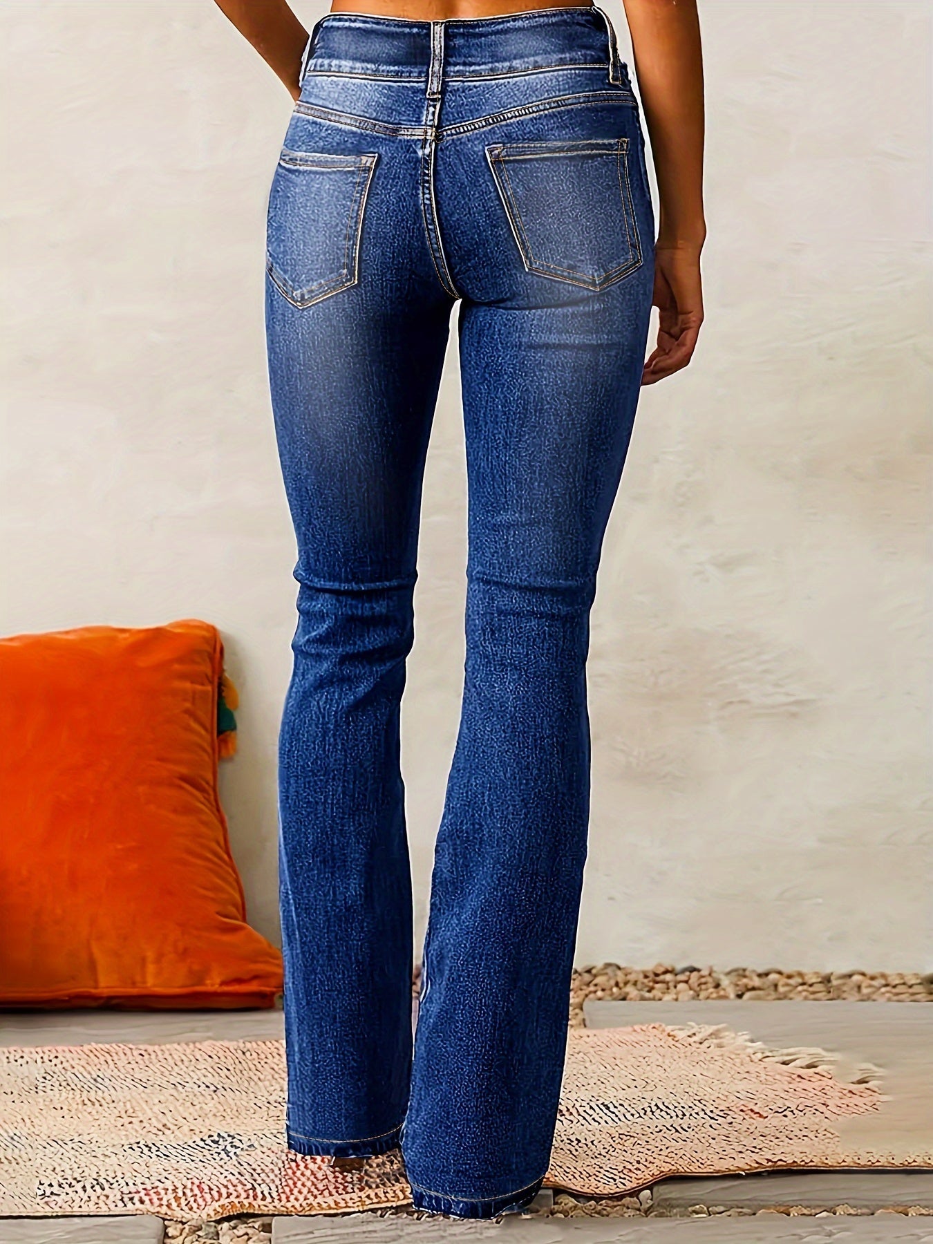 Aya - Fitted Stretch Jeans